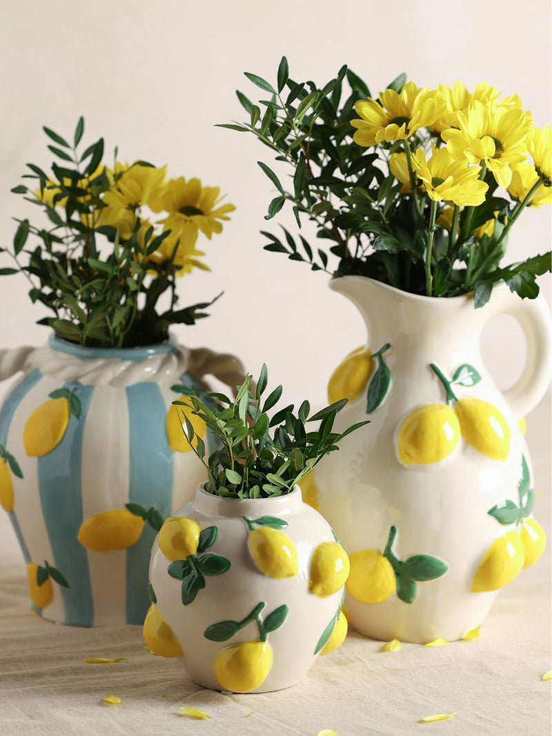 Widdop white ceramic vase with lemons - British product