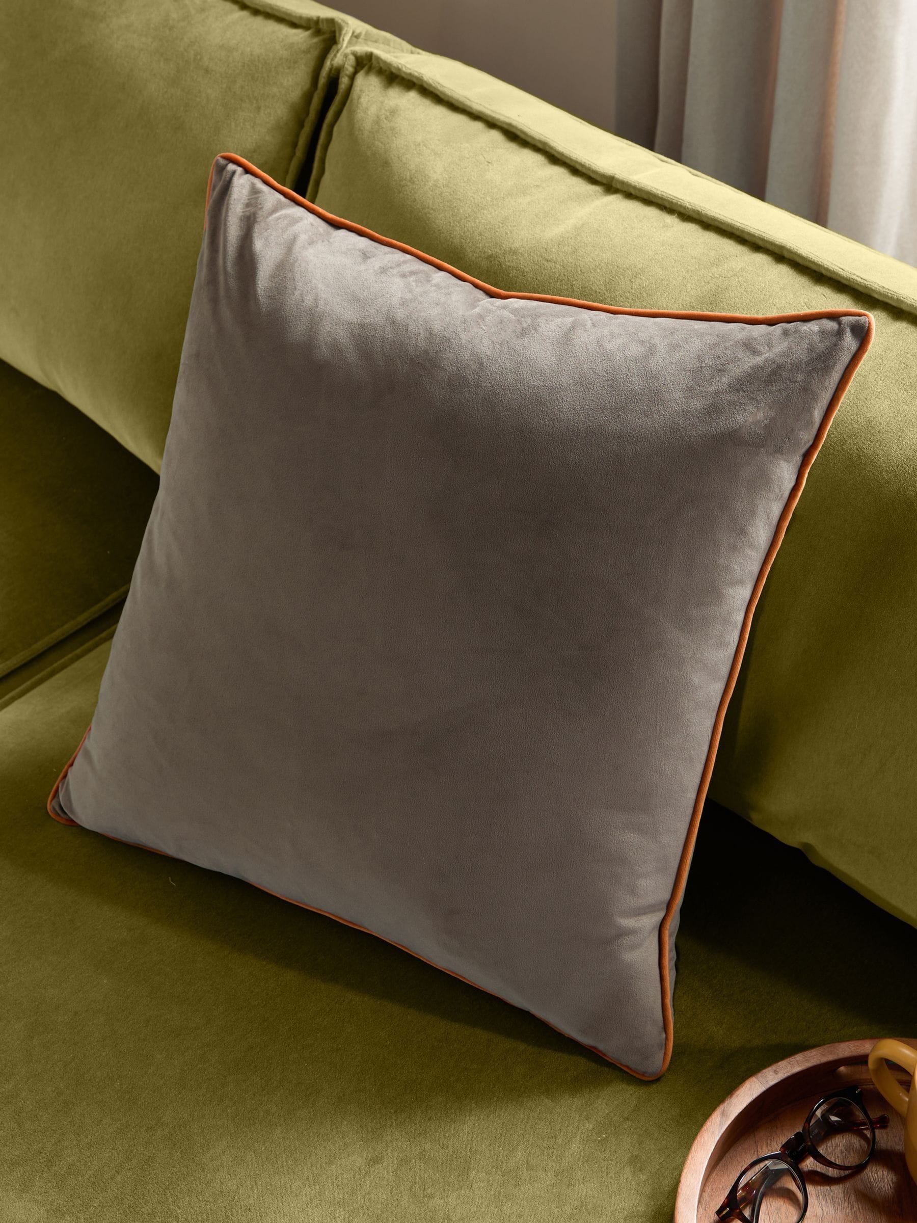 Furn Mocha/Pumpkin Meridian Velvet 55 x 55cm Cushion