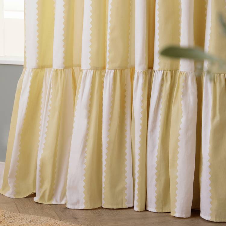Wylder Birdie Stripe Yellow curtains 117x137cm (British brand)