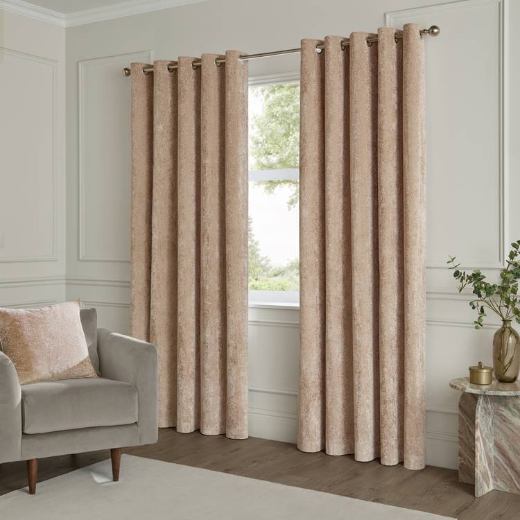 Paoletti velvet curtains cream 117x137cm, UK version