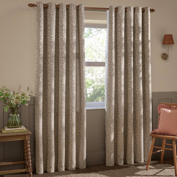 Wylder Grace Leaf taupe curtains 229x137cm, UK version