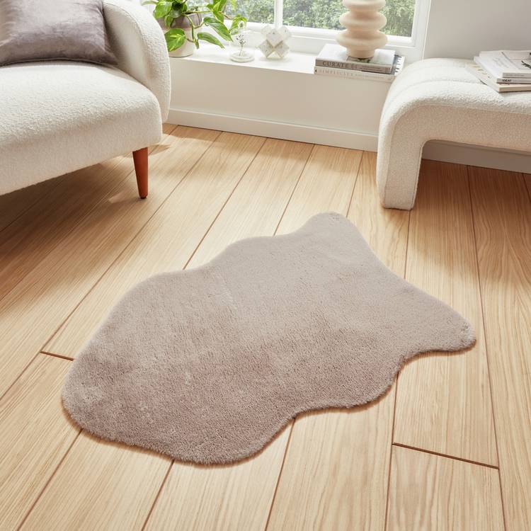 Think Rugs faux fur mink single pelt rug 58x90cm, UK version