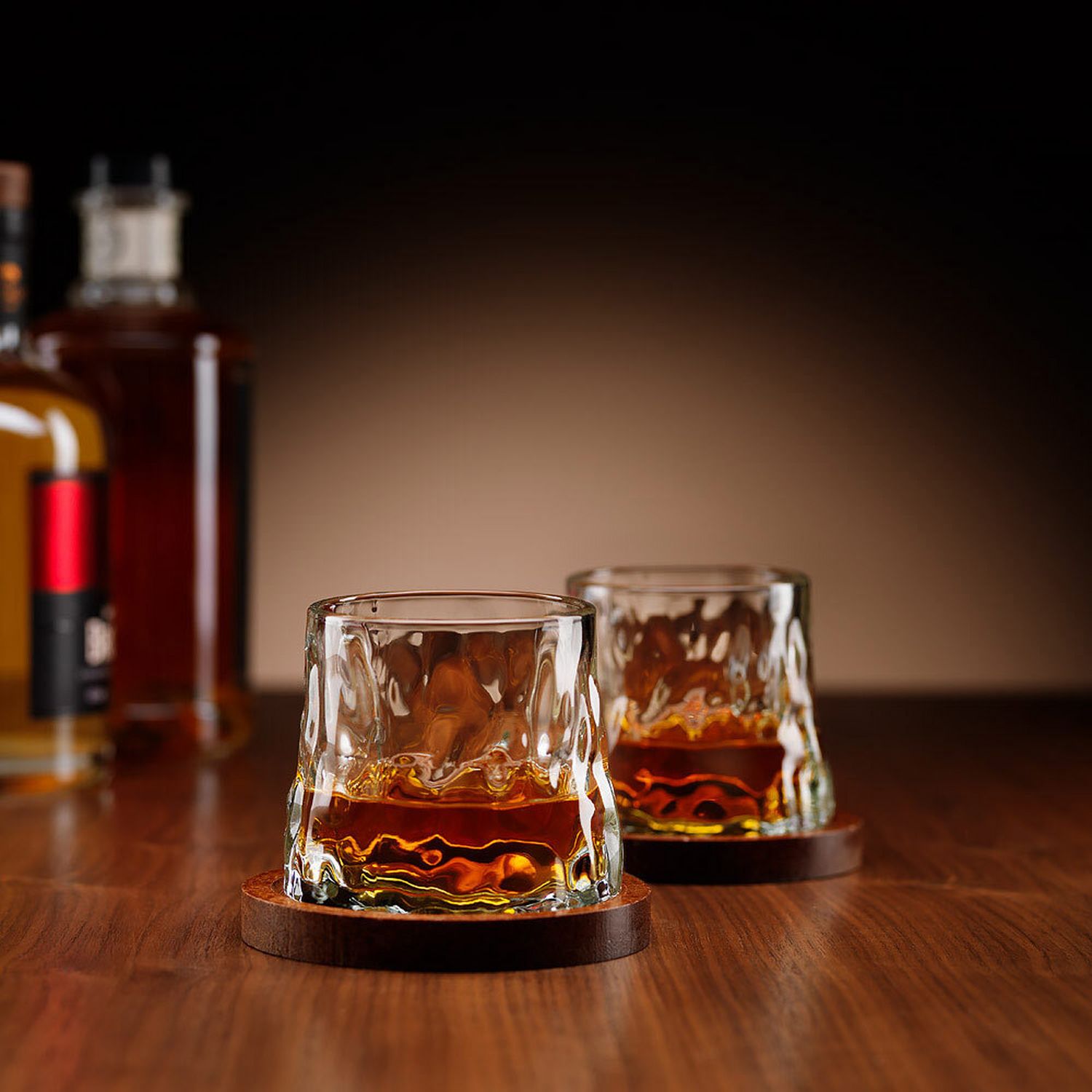 Menkind rotating whisky glass set with coasters - British product