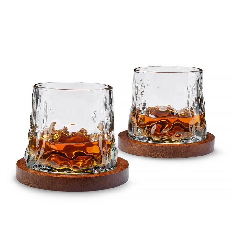 Menkind rotating whisky glass set with coasters - British product