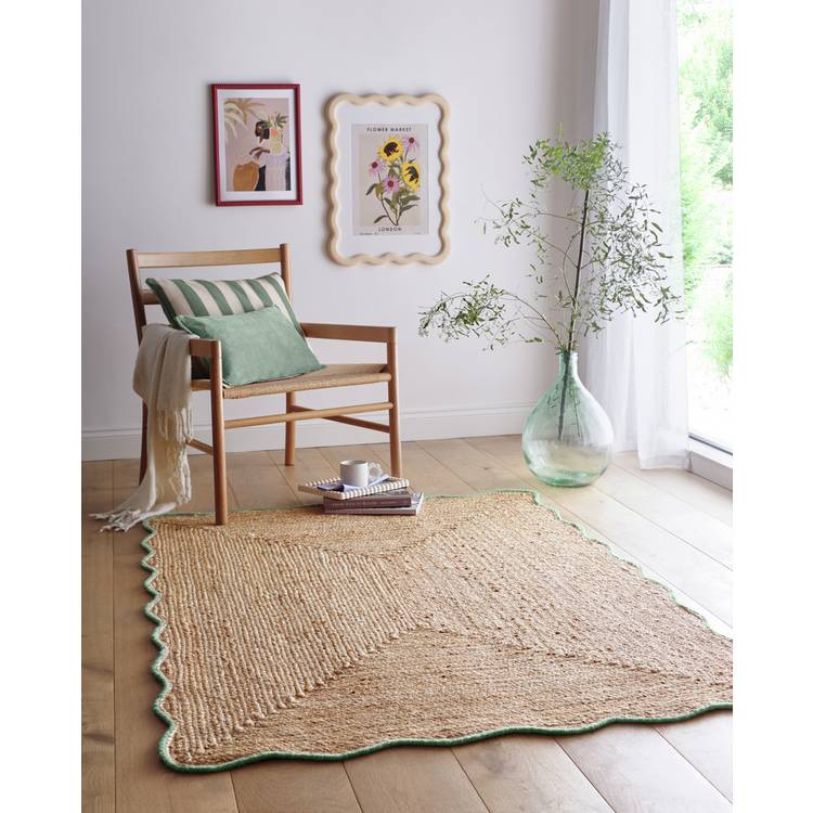 Origin scalloped edge green rug 160x230cm, imported from the UK