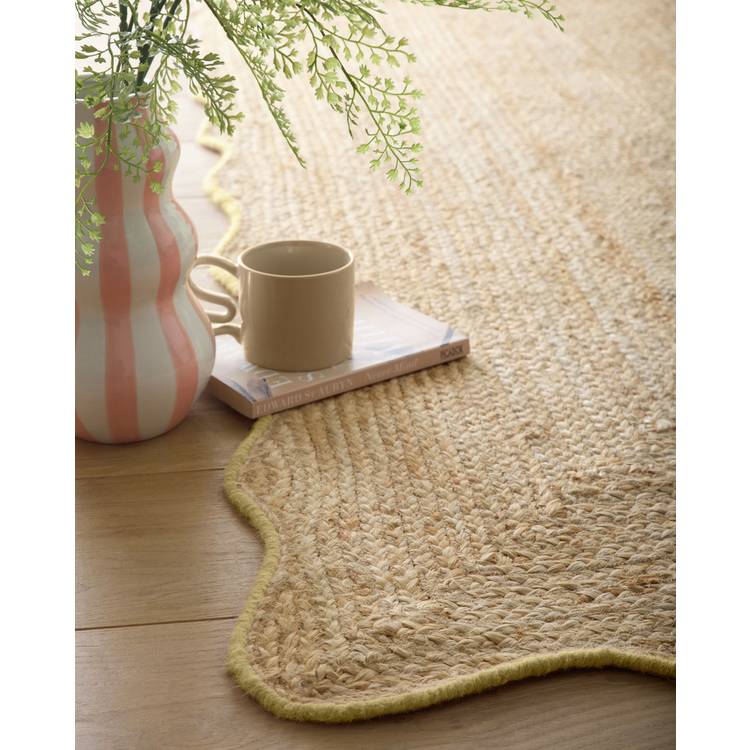 Origin jute short pile rug yellow scalloped edge 120x170cm, imported from the UK