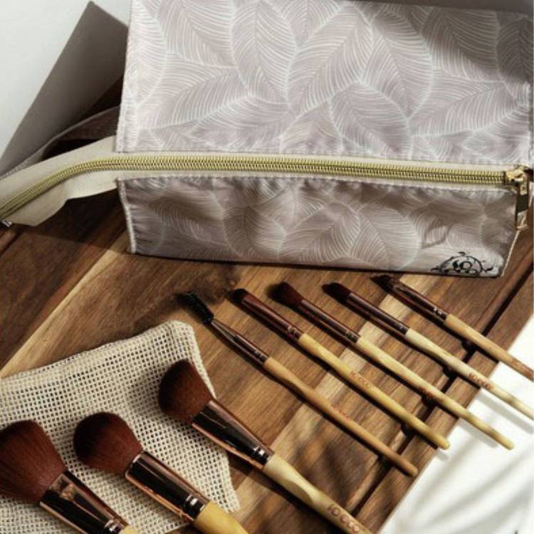 So Eco Ultimate Travel Makeup Brush Set with bag, UK version