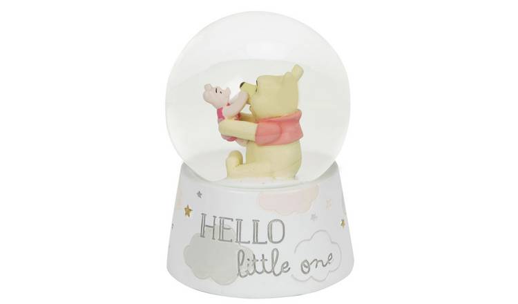 Winnie The Pooh Snow Globe