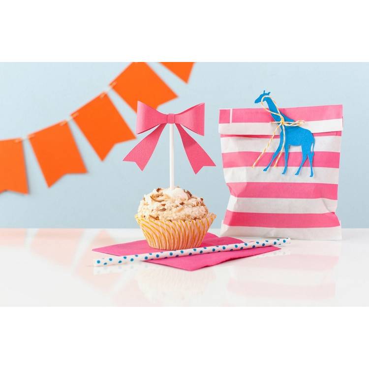 Cricut Maker 4 Ultra 2 crafting bundle - British product
