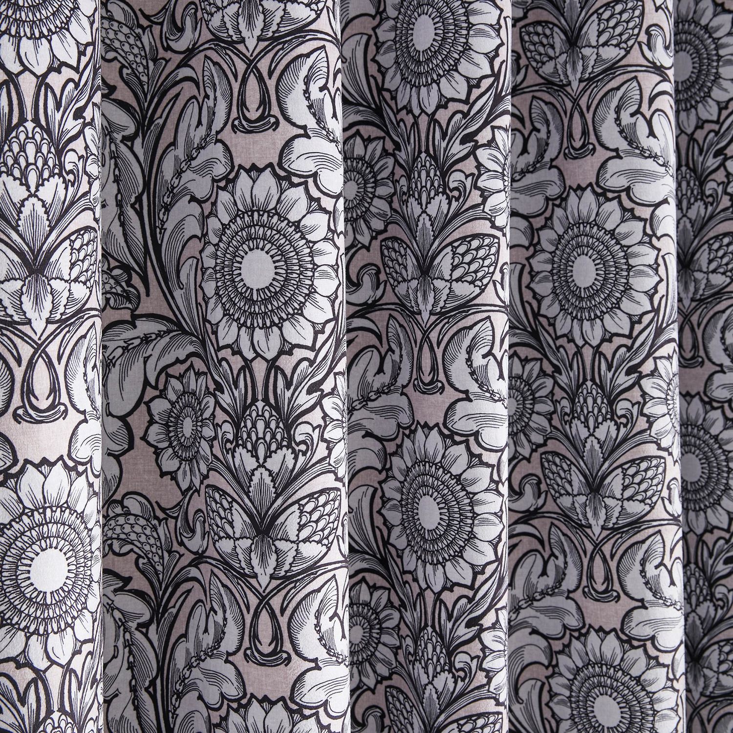 Laurence Llewelyn-Bowen Romilly Eyelet Curtains - Natural - 168x183cm