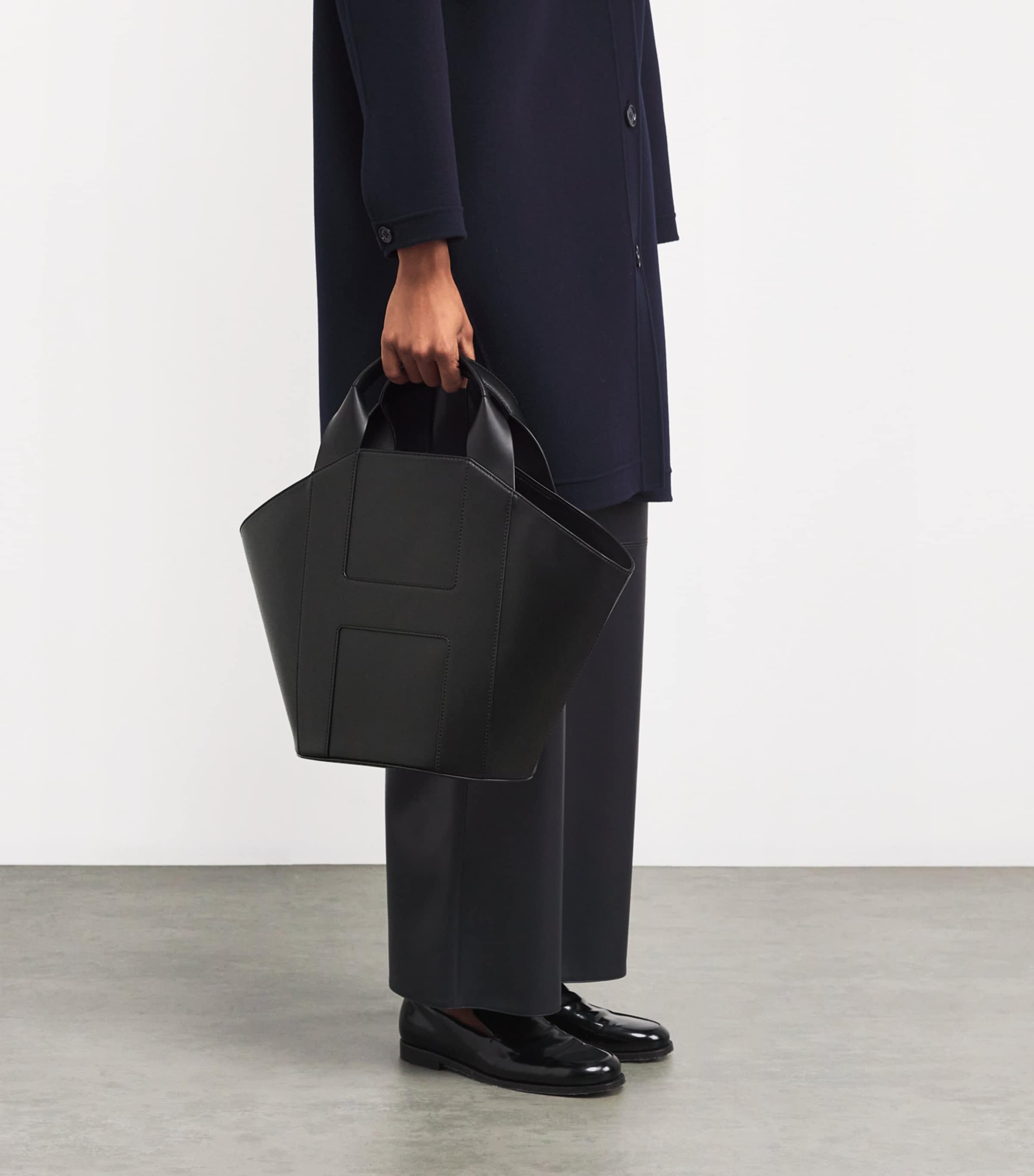 Harrods leather tote bag with H trim, UK version
