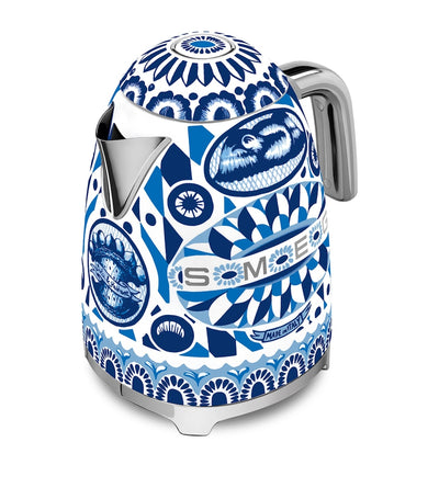 غلاية كهربائية Smeg x Dolce & Gabbana Blu Mediterraneo 1.7 لتر من Harrods - اشترِ عبر الإنترنت على McGrocer