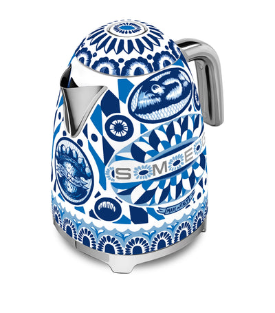 غلاية كهربائية Smeg x Dolce & Gabbana Blu Mediterraneo 1.7 لتر من Harrods - اشترِ عبر الإنترنت على McGrocer