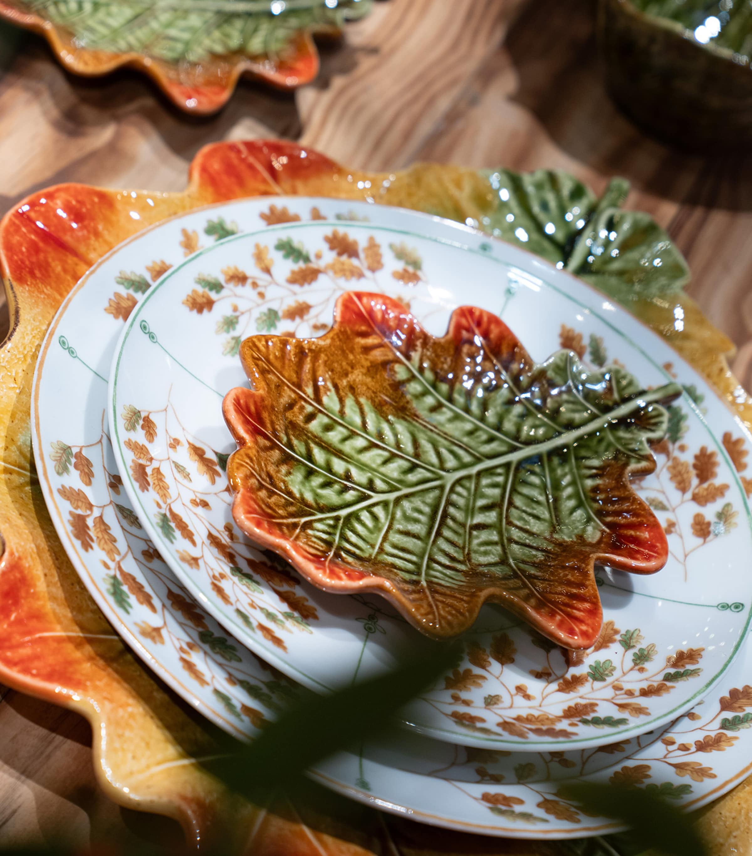 Bordallo Pinheiro leaf bread and butter plate 20cm - British product