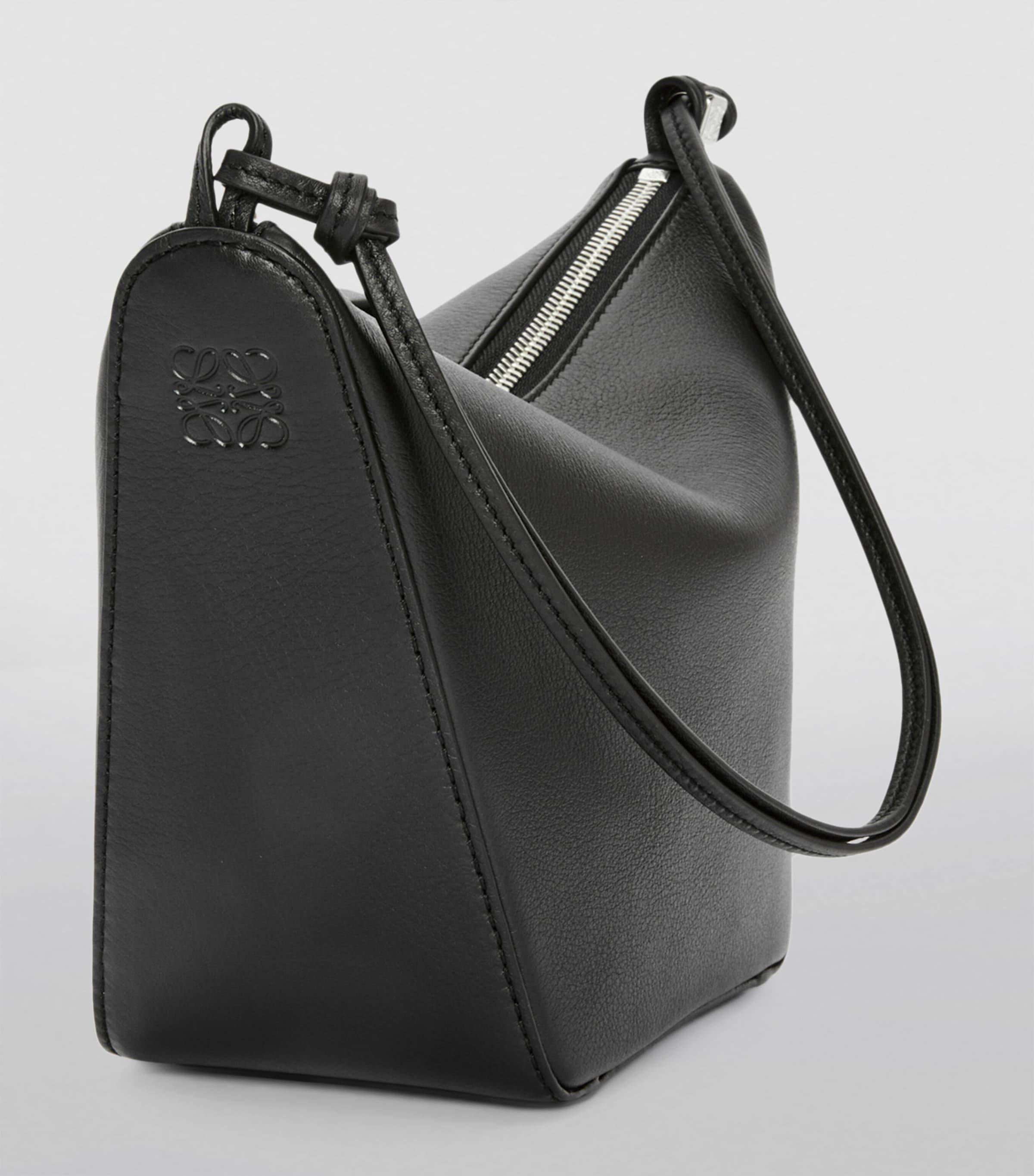 LOEWE Hammock Mini Bag calfskin leather H17cm, imported from the UK