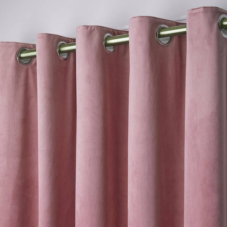 Laurence Llewelyn-Bowen blush pink blackout curtains 117x137cm - British product