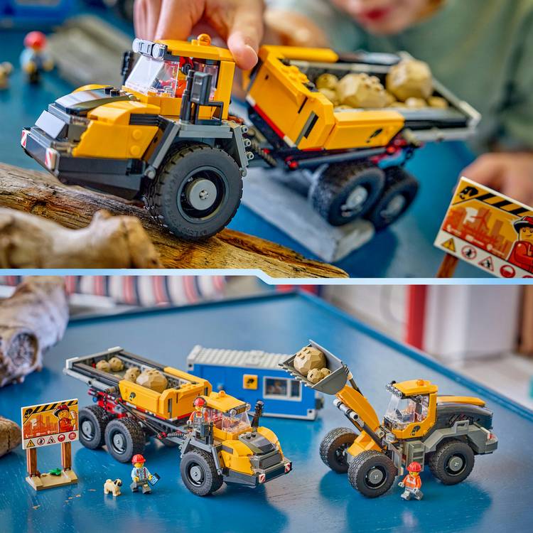 LEGO City construction truck set 1132 pieces (British brand)