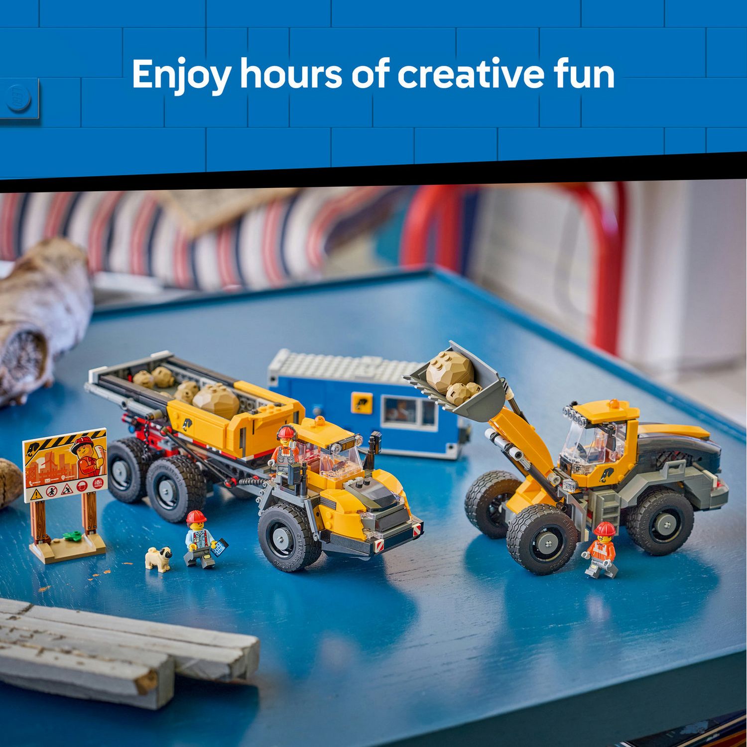 LEGO City construction truck set 1132 pieces (British brand)