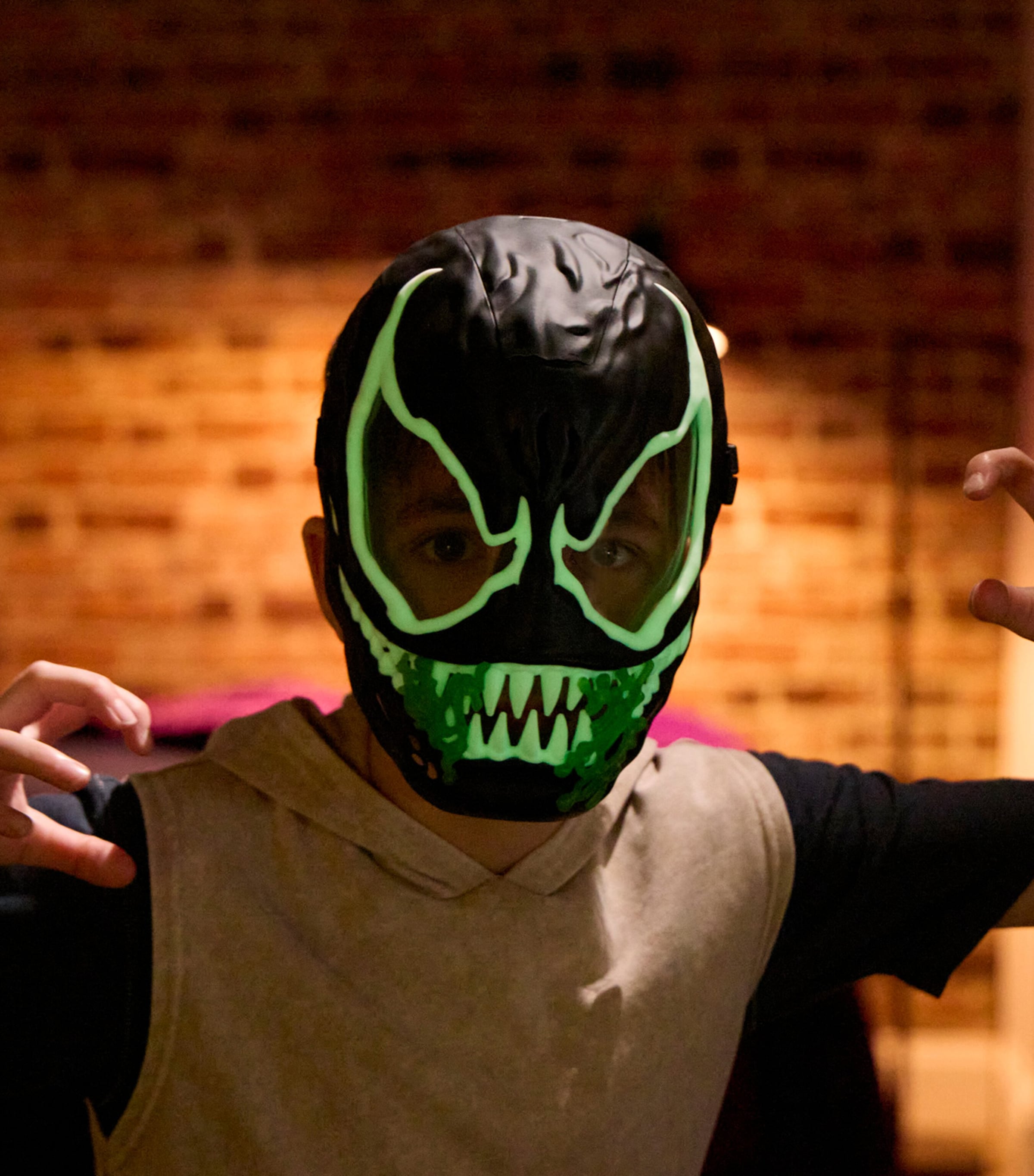 Marvel Spider-Man Venom glow-in-the-dark mask, imported from the UK