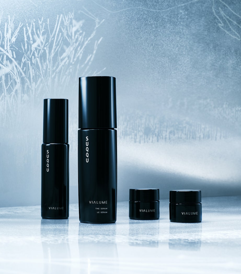 Suqqu Vialume skincare gift set (British brand)