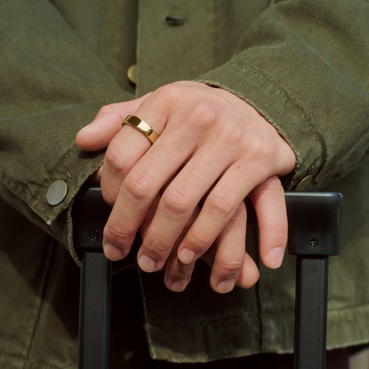 Oura Ring 5 Gold smart ring size 12 - British product