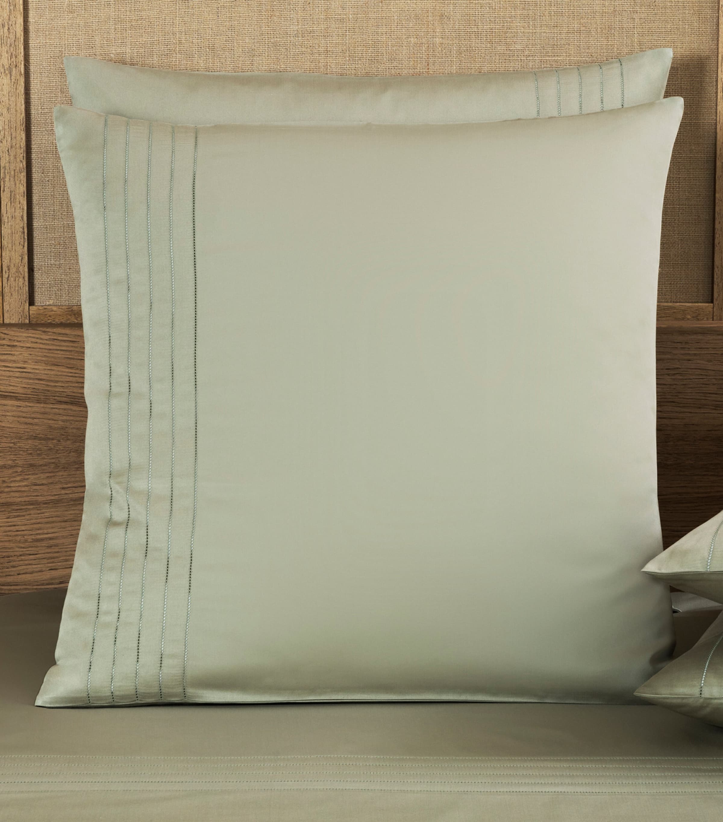 Frette Cotton Lush Ajour Square pillowcase set 65cm x 65cm - British product