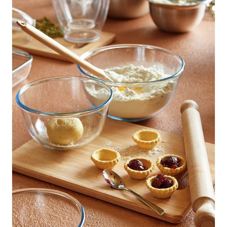 Pyrex glass bowl set 3 piece, UK version
