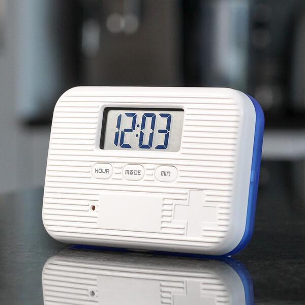 Lifemax vibration pill box with 5 alarms, imported from the UK