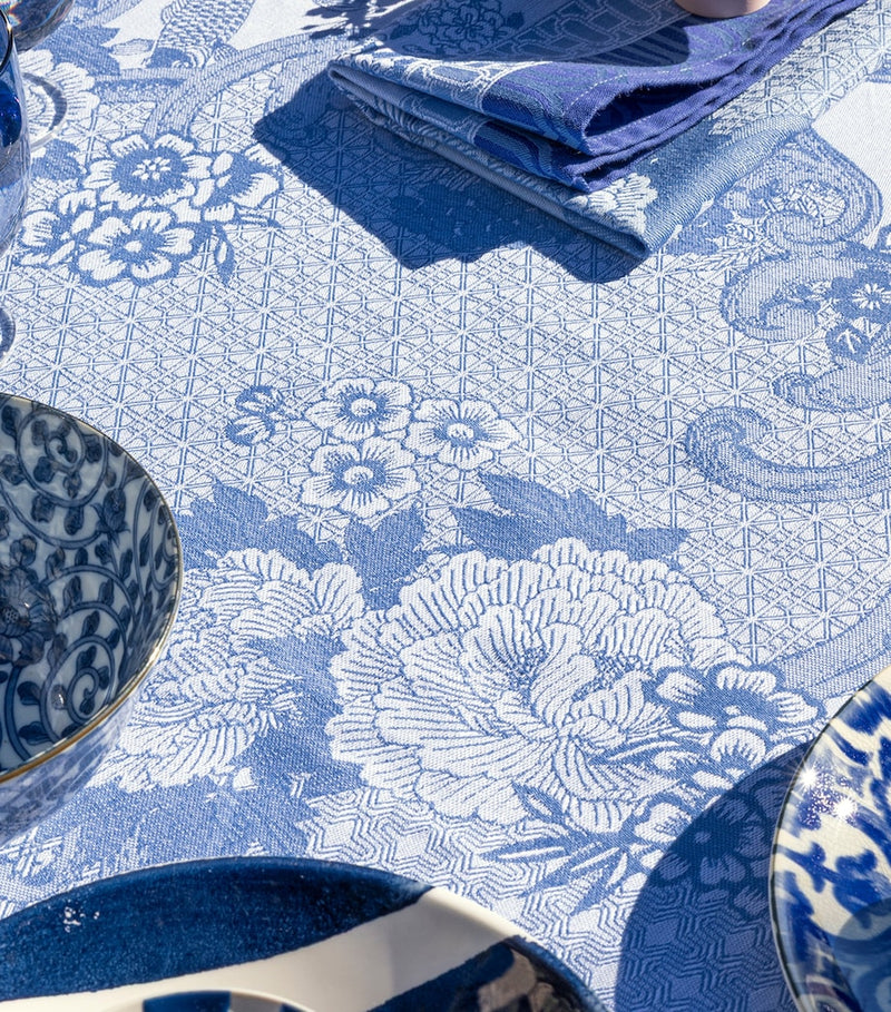 Le Jacquard Français Promenade Impériale tablecloth 175cm x 250cm (British brand)