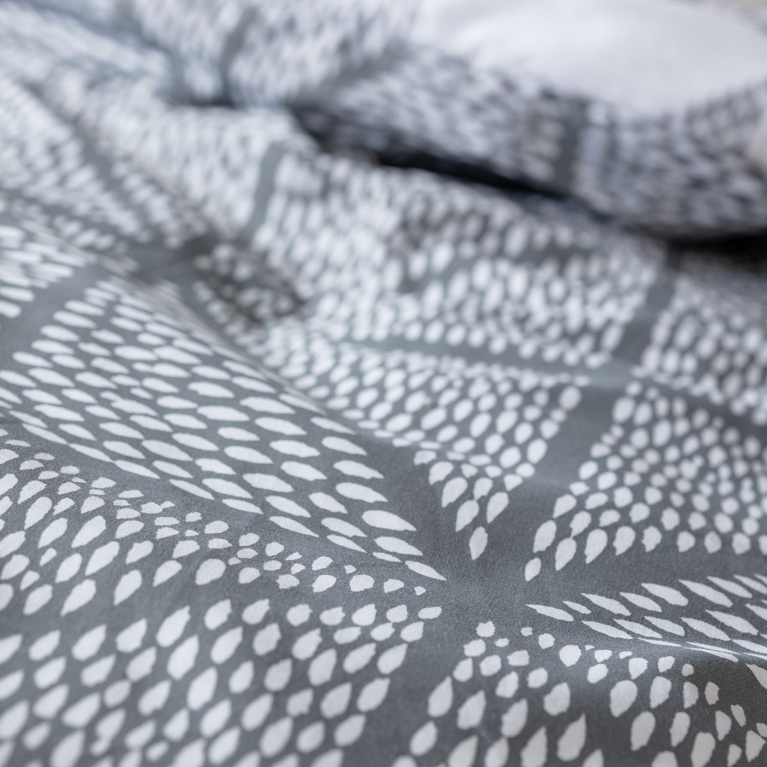 Habitat Stockholm Diamond Dash Grey Bedding Set - Kingsize
