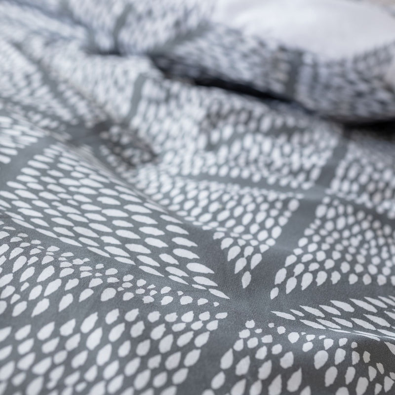 Habitat Stockholm Diamond Dash Grey Bedding Set - Kingsize