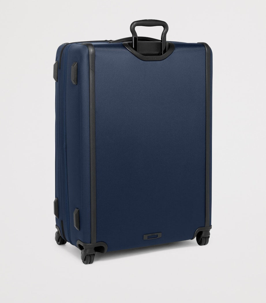 Tumi expandable check-in suitcase with 4 wheels, 78.5cm (British brand)