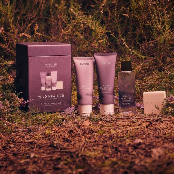 Scottish Fine Soaps Wild Heather Pamper Gift Set (British brand)