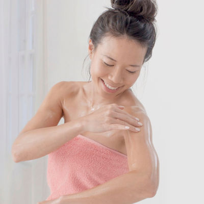 Dove Renewing Care Bath Soak Stacey Solomon Limited Edition