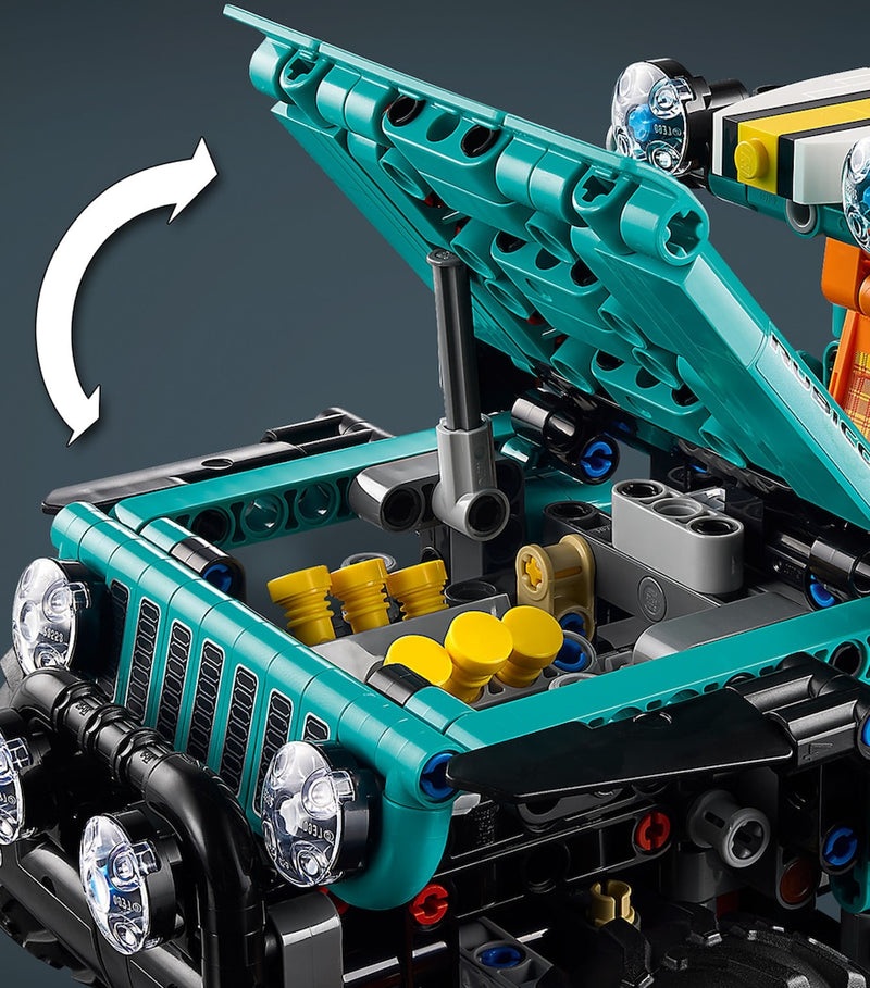 LEGO Technic building set Jeep Wrangler Rubicon SUV 723 pieces - British product