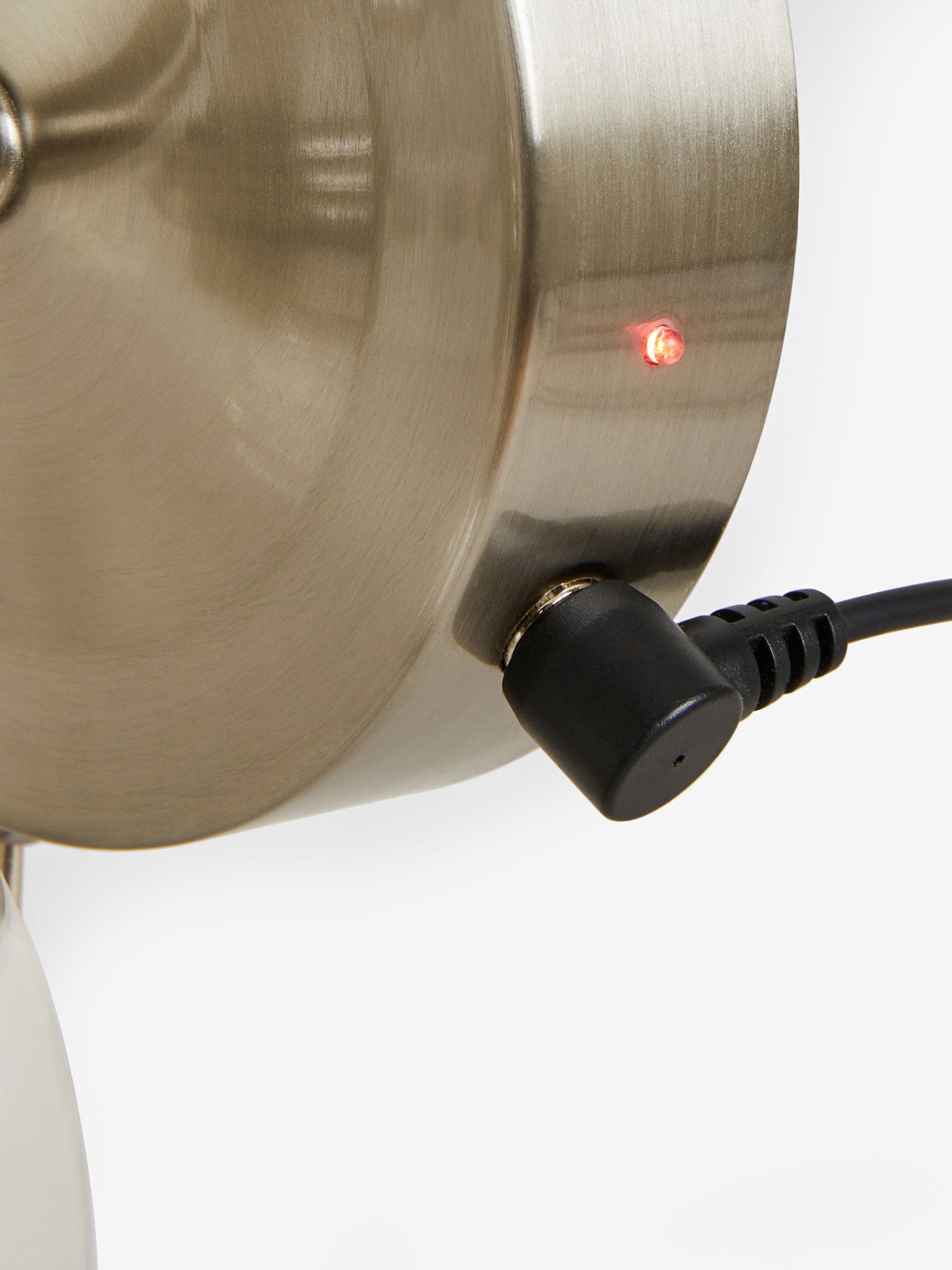 Wall light brushed nickel rechargeable wireless 21cm, imported from the UK
