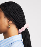 Hunza G Crinkle Scrunchie im charakteristischen Crinkle-Stoff - Britisches Produkt