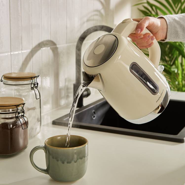 Morphy Richards Equip Jug Kettle cream 1.7L - British product
