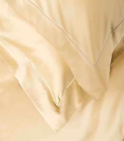 Harrods King Pillowcase 50cm x 90cm in Giza Egyptian Cotton with 600-800 Thread Count- Buy online at McGrocer