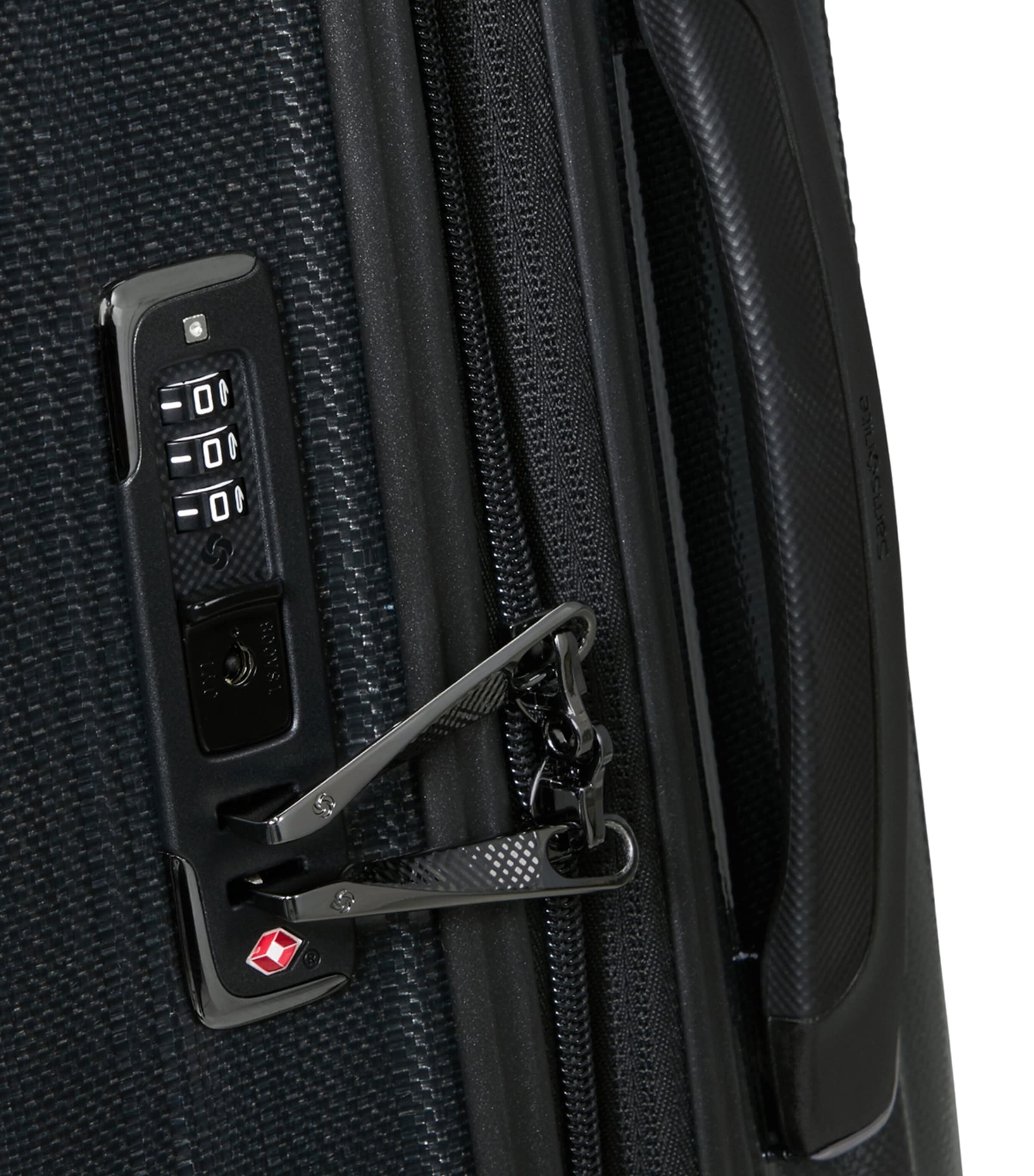 Samsonite Nexis expandable spinner 55cm suitcase (British brand)