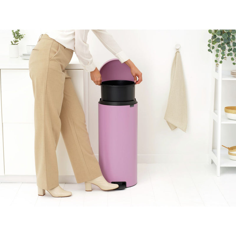 Brabantia NewIcon Lilac Pink pedal bin 30L, UK version