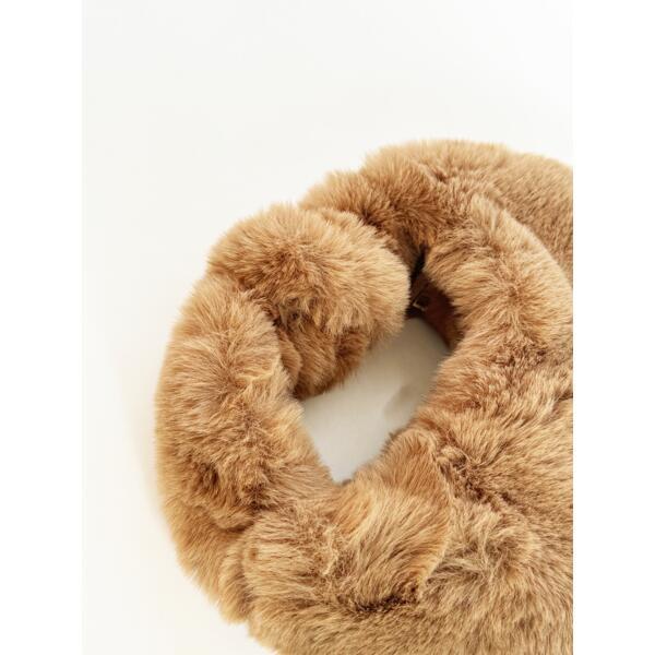 SVNX faux fur grab bag in brown - British product