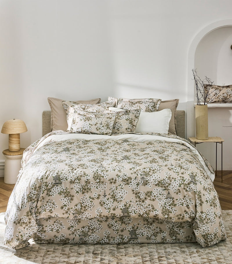 Alexandre Turpault Fine Fleur flat sheet Super King (British brand)