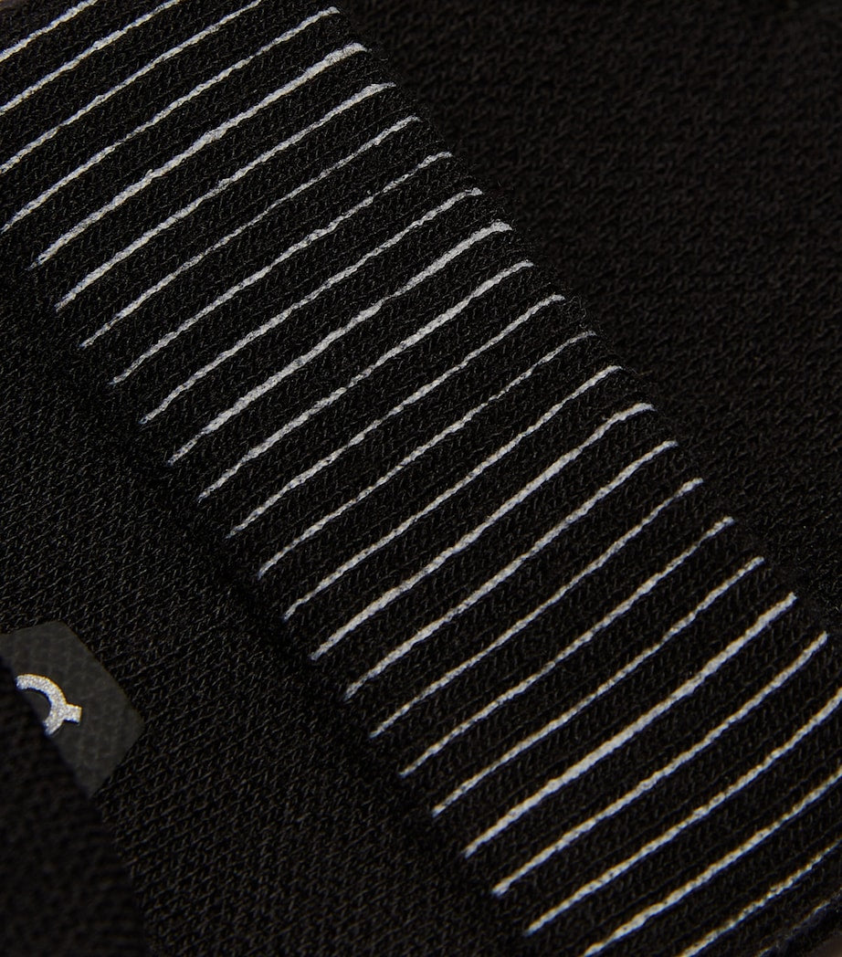 On Ultralight Low socks for runners - British product
