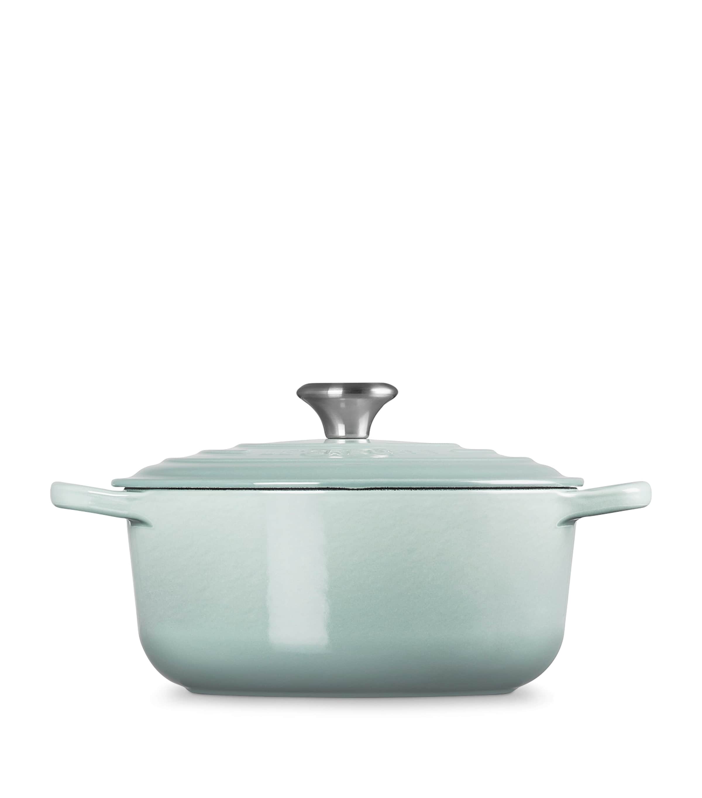 Le Creuset cast iron round casserole dish 20cm, UK version