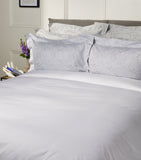 Celso de Lemos Super King duvet cover with veined marble design, 260cm x 220cm - British product