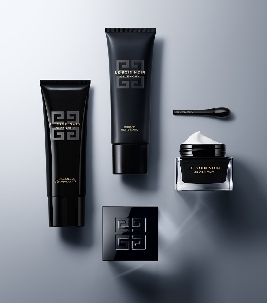 Givenchy Le Soin Noir Oil-In-Gel make-up remover 125ml - British product