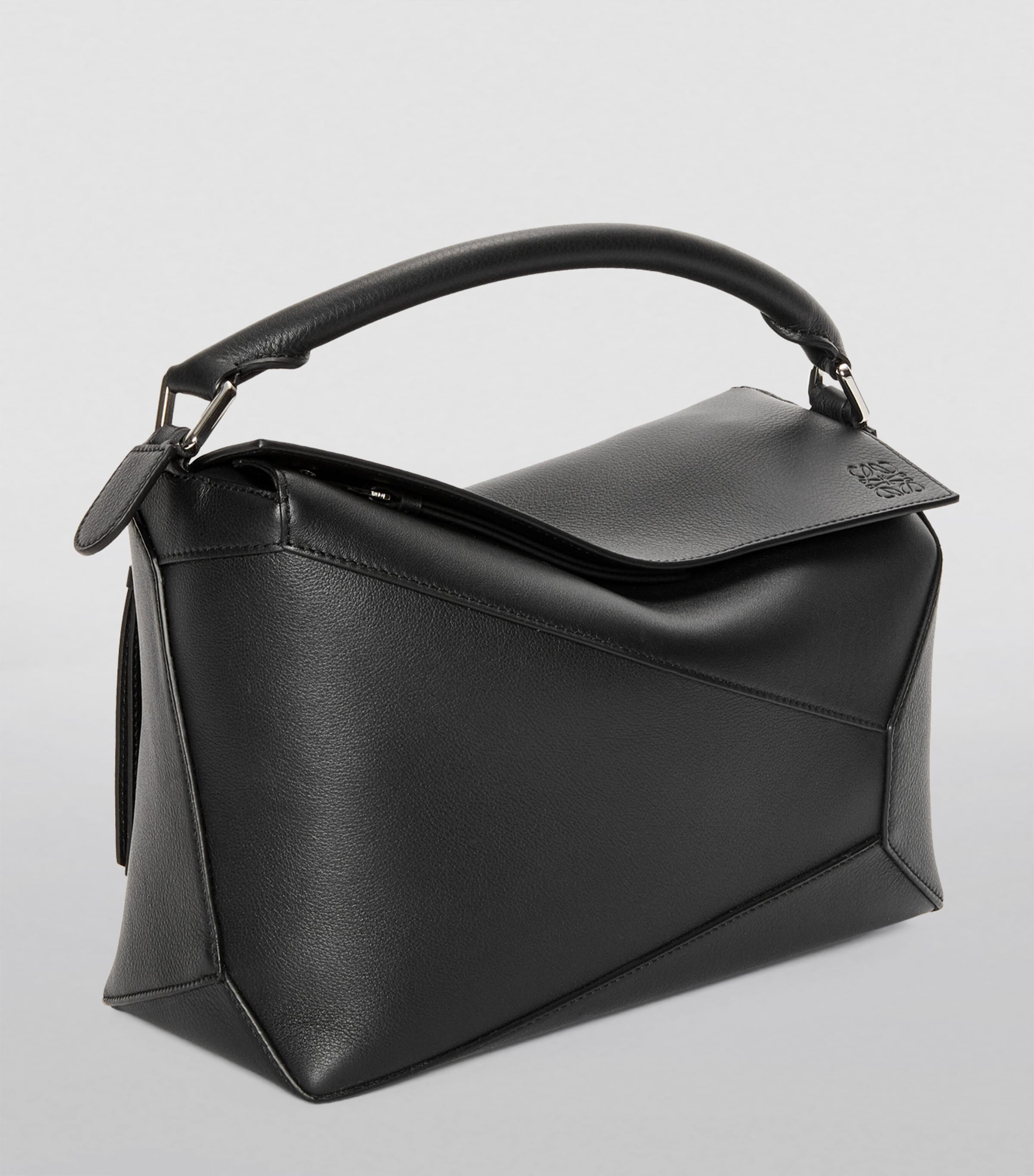 LOEWE Puzzle Edge top-handle bag in calfskin leather (British brand)
