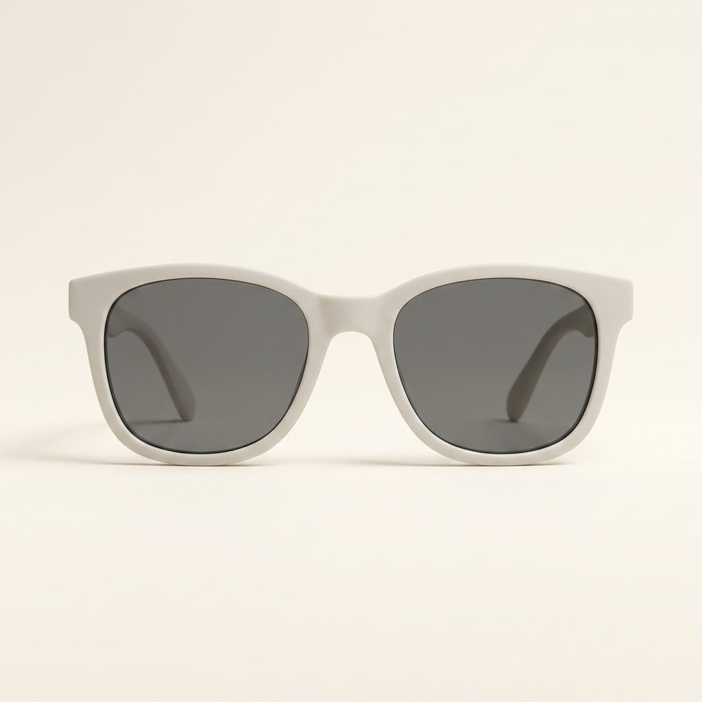 Prada PRC04S svarte solbriller for kvinner, importert fra Storbritannia