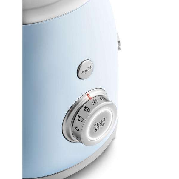 Smeg pale blue blender with 50s design, UK version